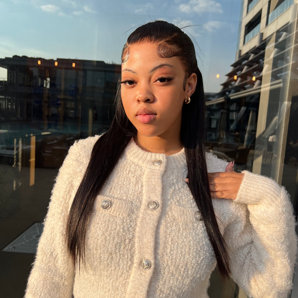 
                      
                        16” Peruvian straight hair
                      
                    