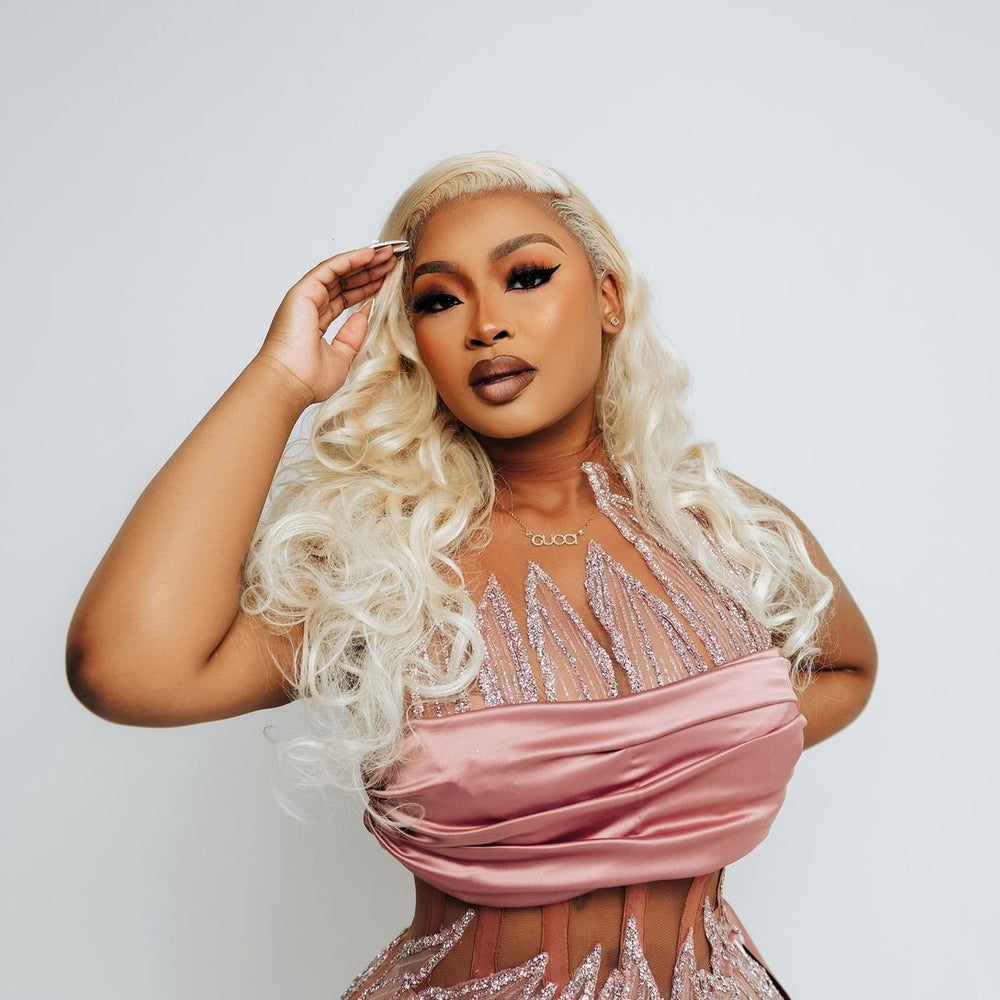 
                      
                        28” Boujee blond
                      
                    