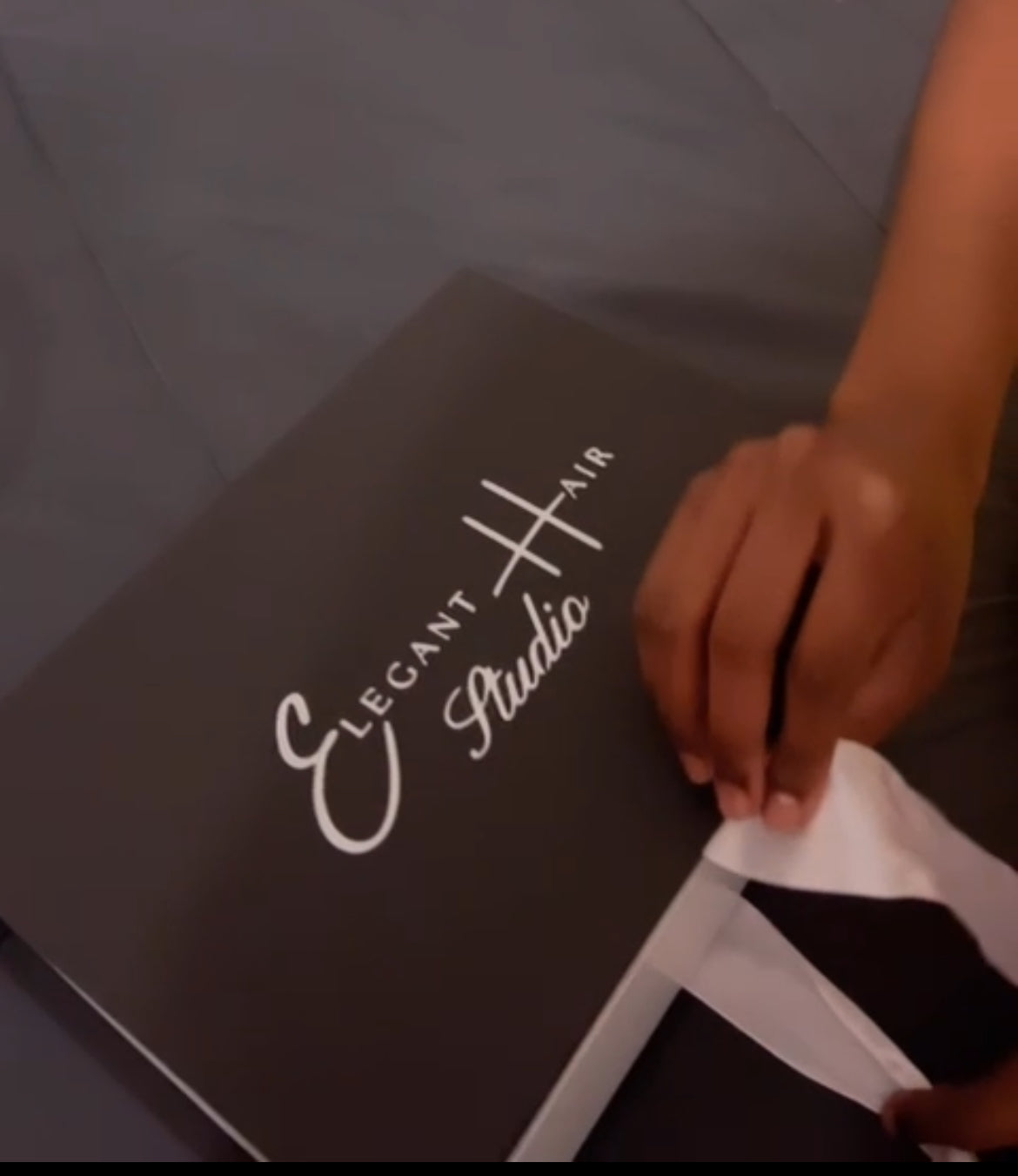 Elegant hair studio